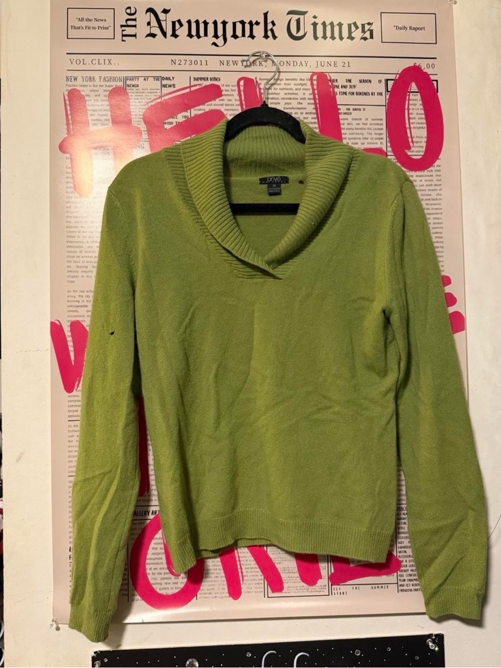 PRIVE Olive Lime Green 100% Cashmere Knit Top